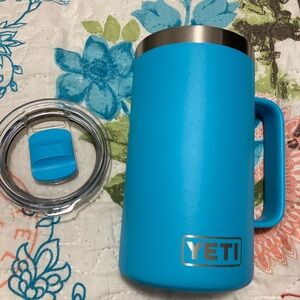 Yeti 24 oz Mug reef blue with lid and matching magnet